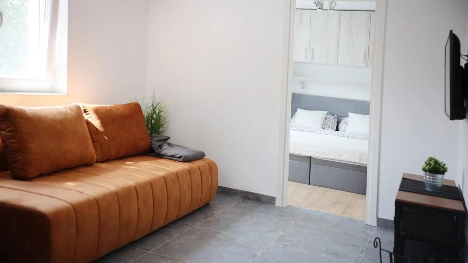Cozy Apartment Iva With Private Garden Krk Town 0*,